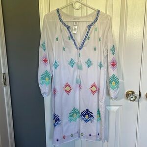 Tommy Bahama Beach Cover Up. White. Size medium. Worn once. Excellent condition